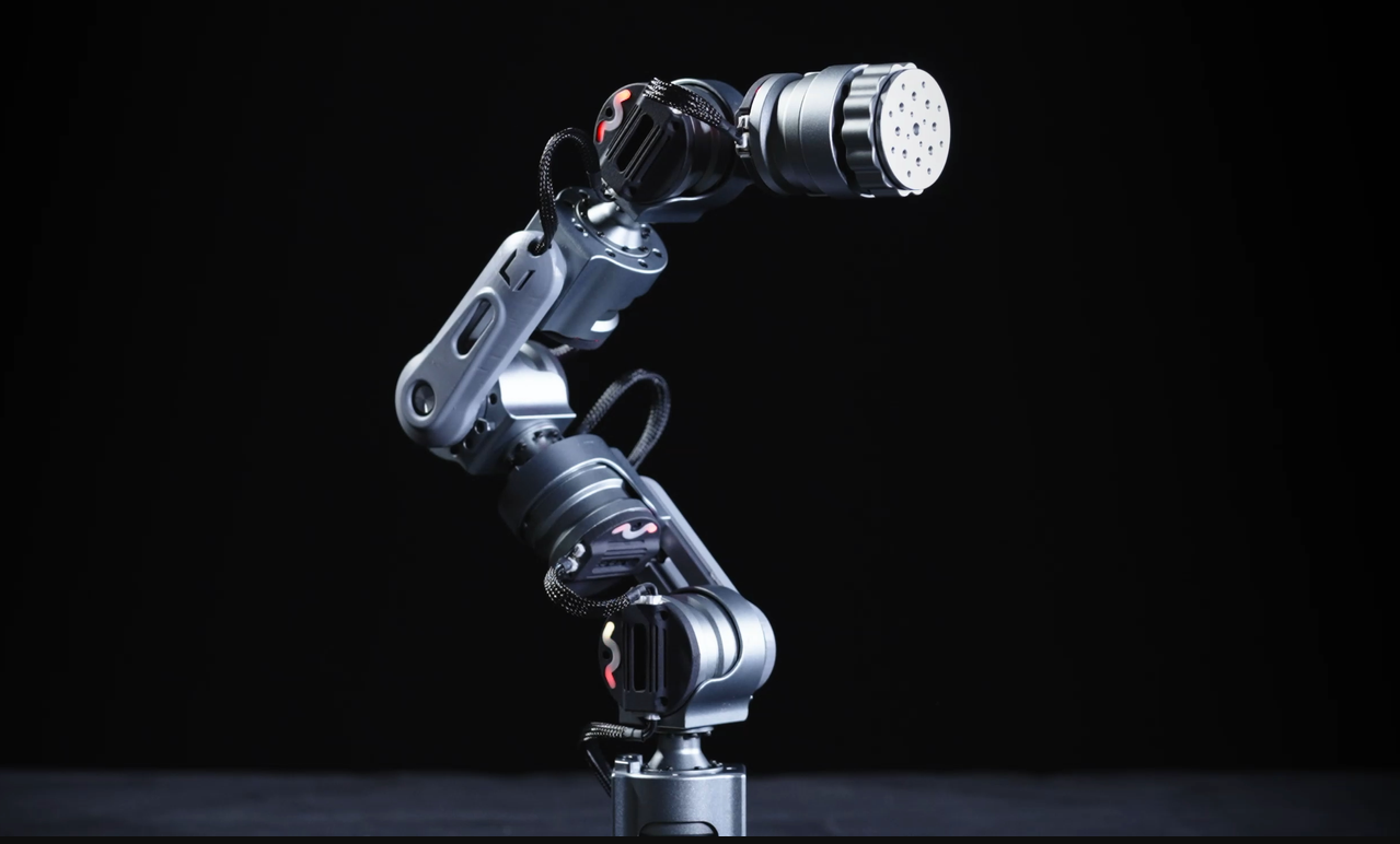 Lucid ONE, 1.5kg 7DoF Robot ARM